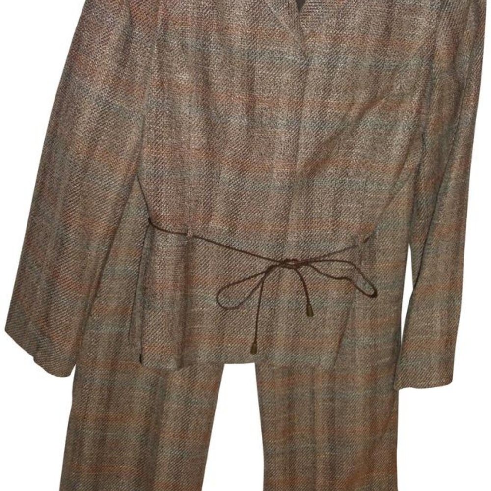 Focus 2000 Tweed Knit Colorful 2 Pc Fitted Jacket Melon Brown Pant Suit Size: US